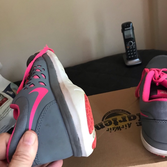 Nike sneakers - Picture 6 of 8